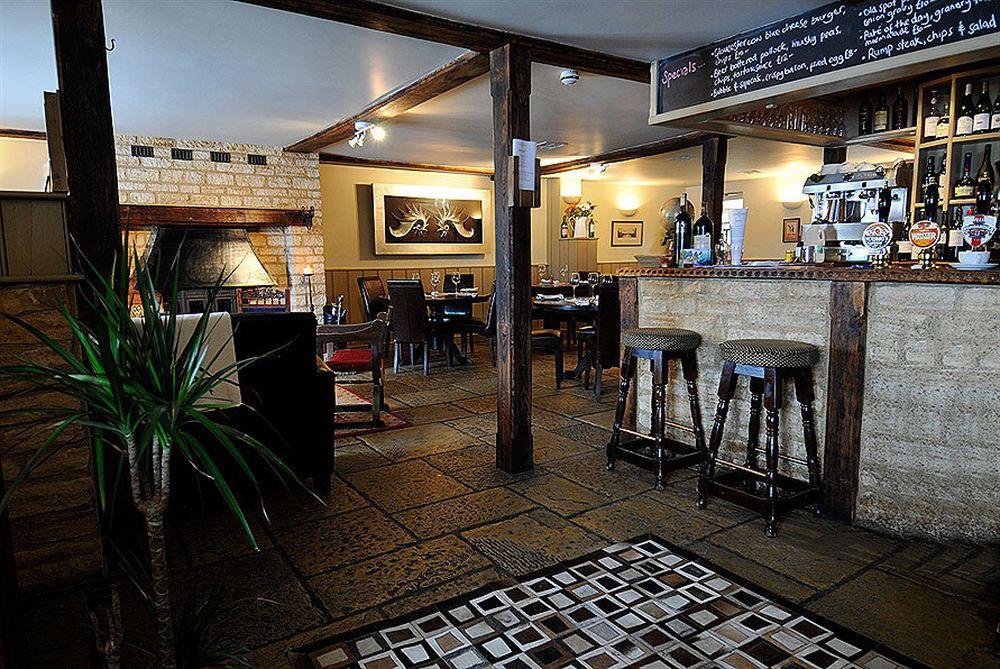 The Chequers Inn Cassington ภายนอก รูปภาพ