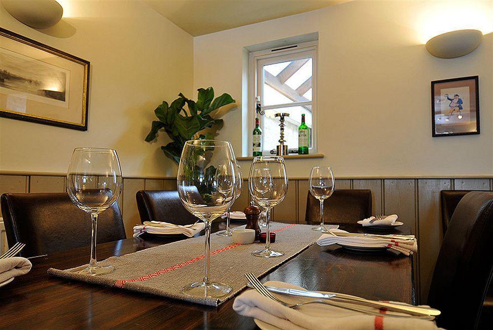 The Chequers Inn Cassington ภายนอก รูปภาพ